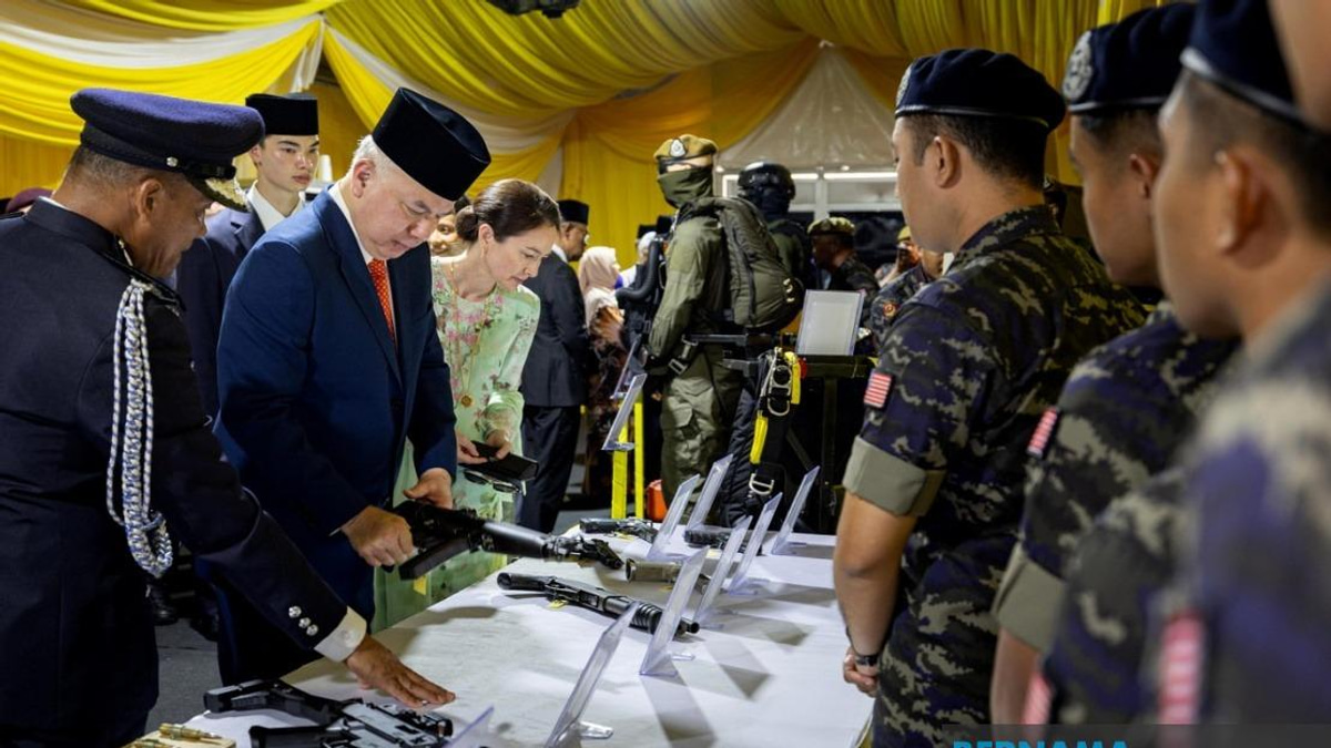 Sultan Nazrin Shah Officially Opens 69 Commando Camp in Perak