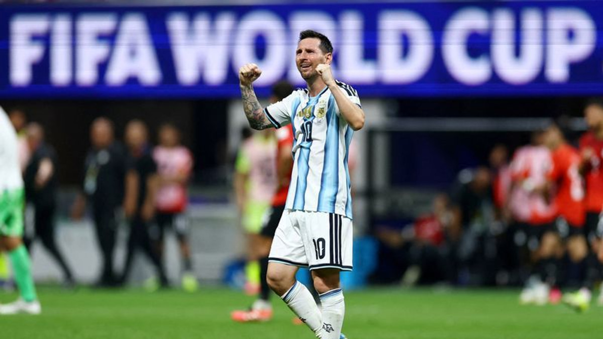 Argentina's Resilience Tested but Rewarded as Defending Champions Advance Past Egypt