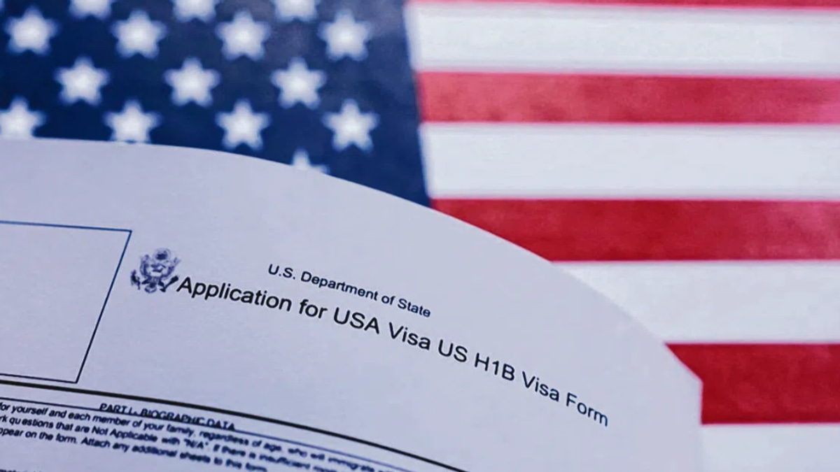 Trump's Immigration Crackdown Sends Tech Workers Fleeing Back to India and China