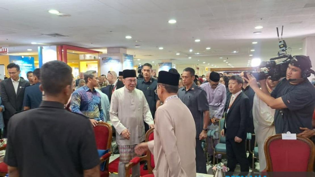 PM Anwar Opens Kuala Lumpur International Book Fair 2026