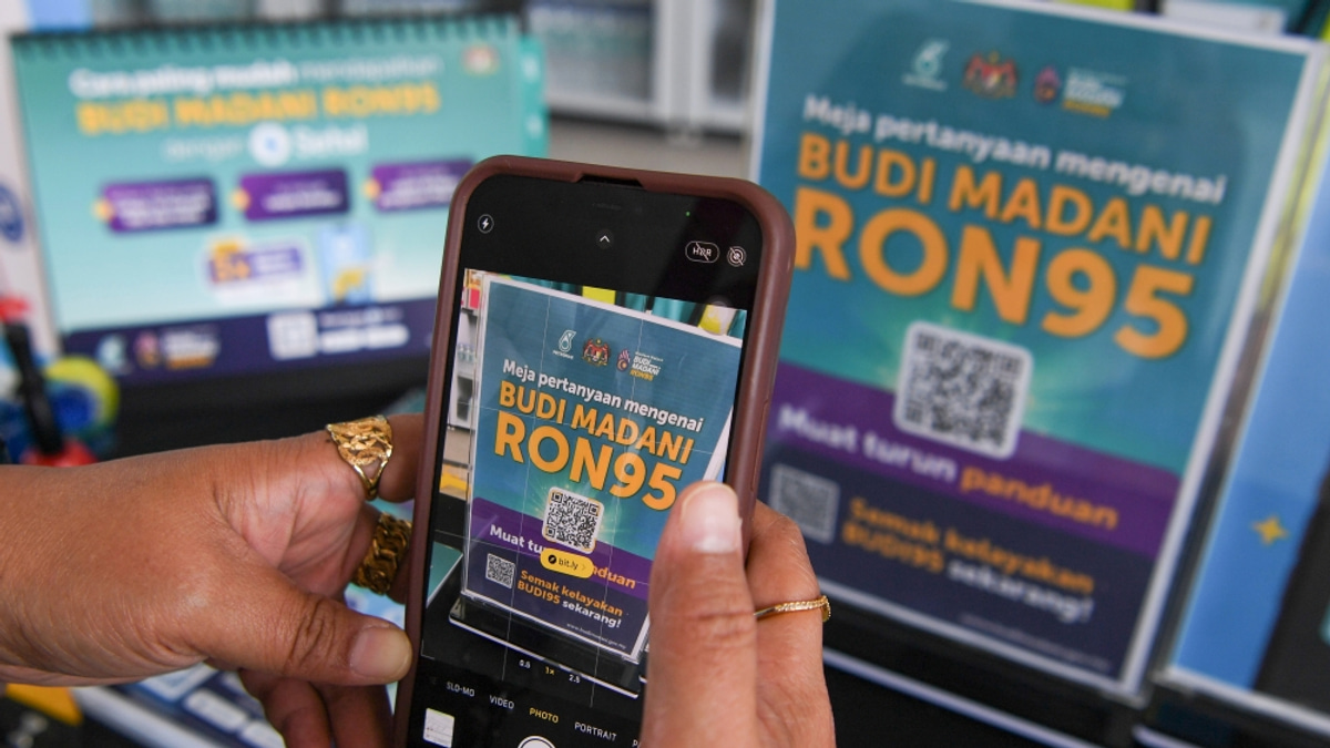 Pair Fined RM4,000 Each for Spreading False Claims About Budi95 Subsidy Scheme