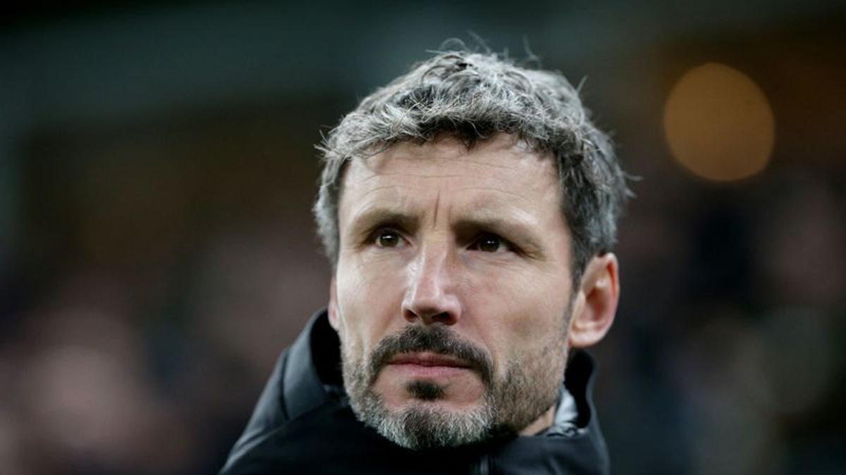 Belgium's Van Bommel Commits Fully to Role, Dismisses Dutch National Team Speculation