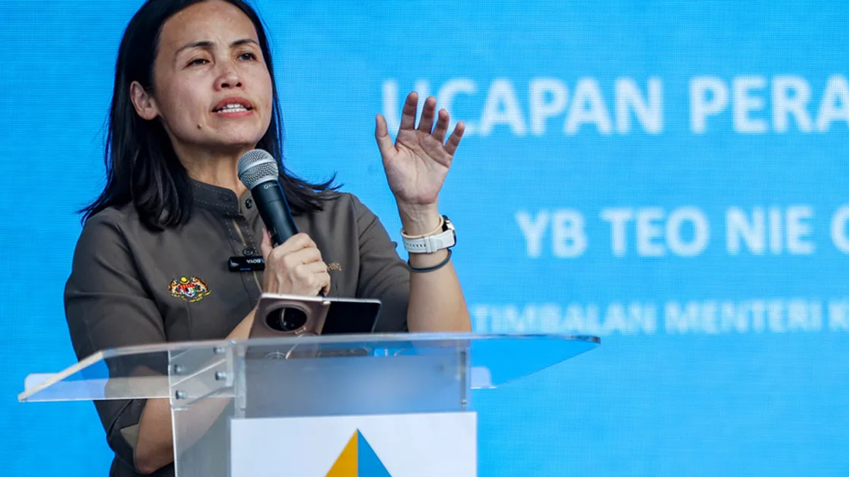 DAP Deputy Minister Teo Says Coordinated Social Media Campaign Created to Damage Her Reputation