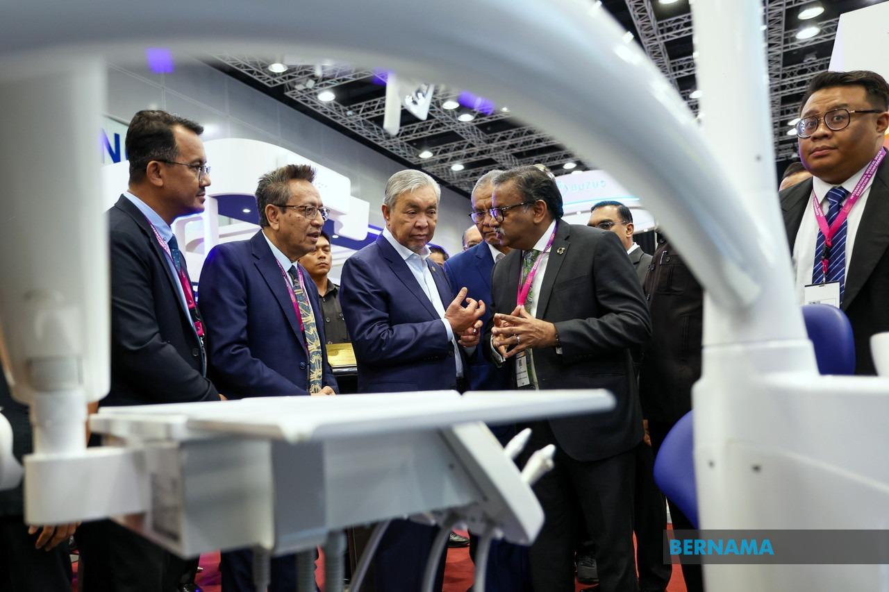 Malaysia Targets RM50 Billion Medical Device Exports by 2030, Ahmad Zahid Outlines Growth Strategy