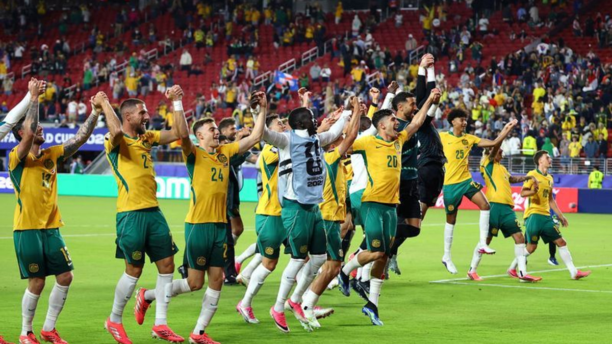 Australia Advance to World Cup Round of 16 with Cautious Draw Against Paraguay
