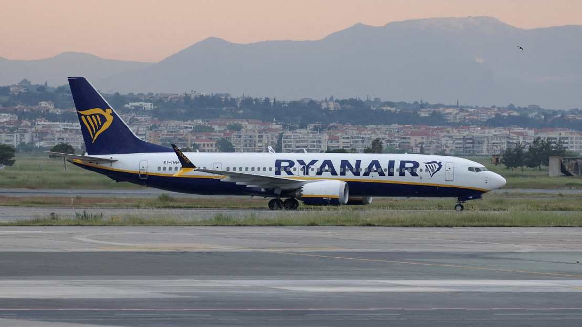 Engine Failure and Bird Strike Caused Ryanair Window Blowout, Passenger Partially Sucked Out