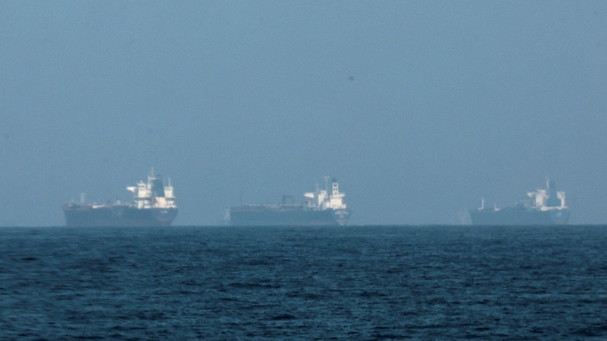 Iran Threatens to Target Foreign Military Vessels in Strait of Hormuz