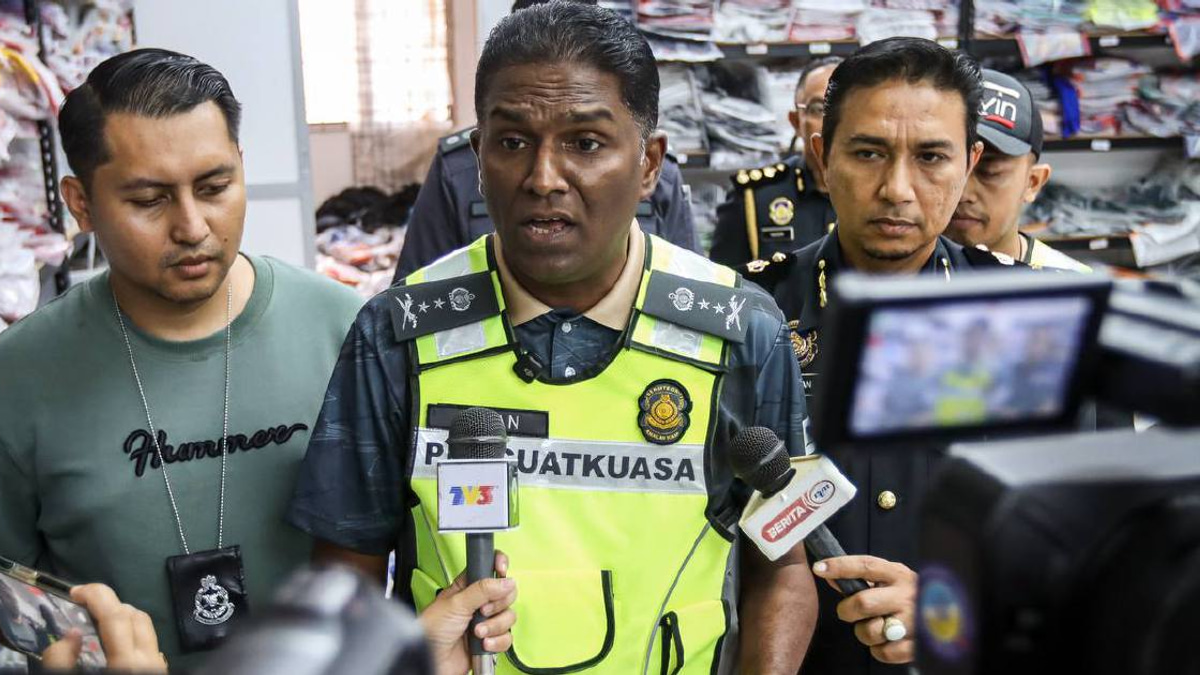 Malaysian Authorities Seize Over Half a Million Ringgit in Counterfeit World Cup Jerseys