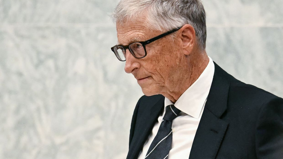 Bill Gates Warns Global Leaders Lack Strategy to Manage AI Disruption