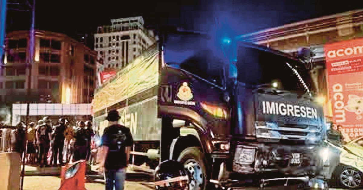 Two drivers remanded after Immigration lorry collision kills father and daughters on KL highway