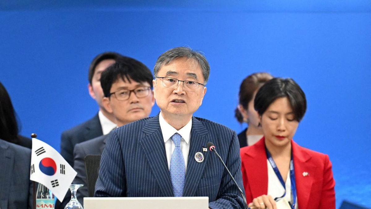 South Korea's North Korea Strategy Fractures as Ministers Feud Over Engagement Approach