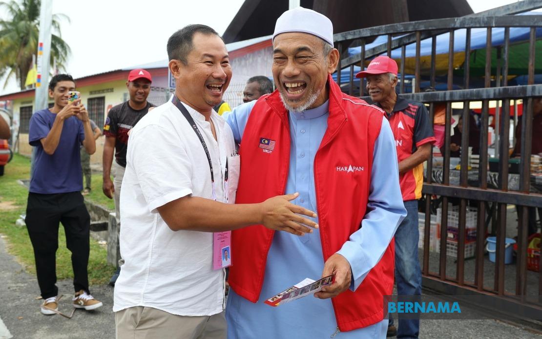 Family Bonds and Political Rivalry: Cousins Campaign Cordially in Negeri Sembilan's Klawang Contest