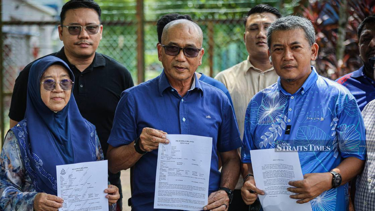 Umno figures file police complaints after Puad's royal palace allegations in Johor