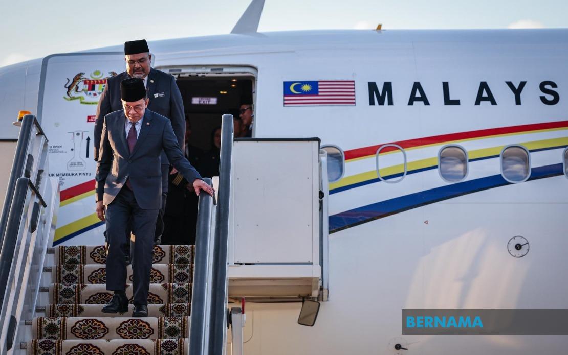 PM Anwar Begins Two-Day Visit to Turkmenistan, First Official Trip as PM