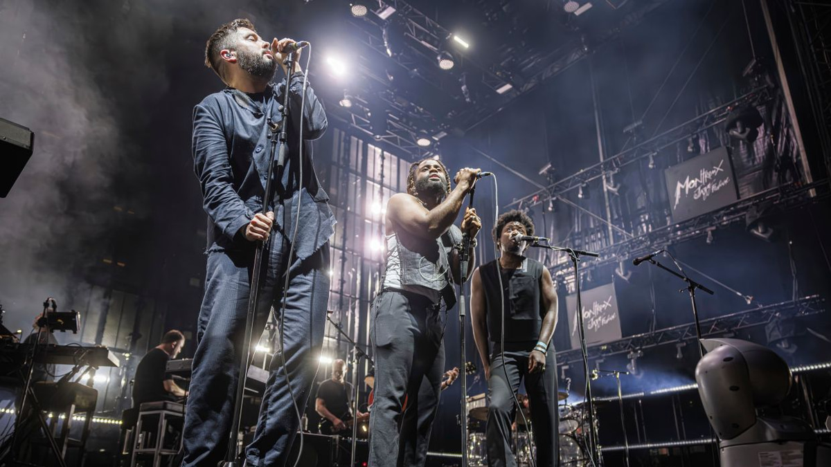Massive Attack: Singapore Police Detained Band Members Over Palestinian Flag at Concert