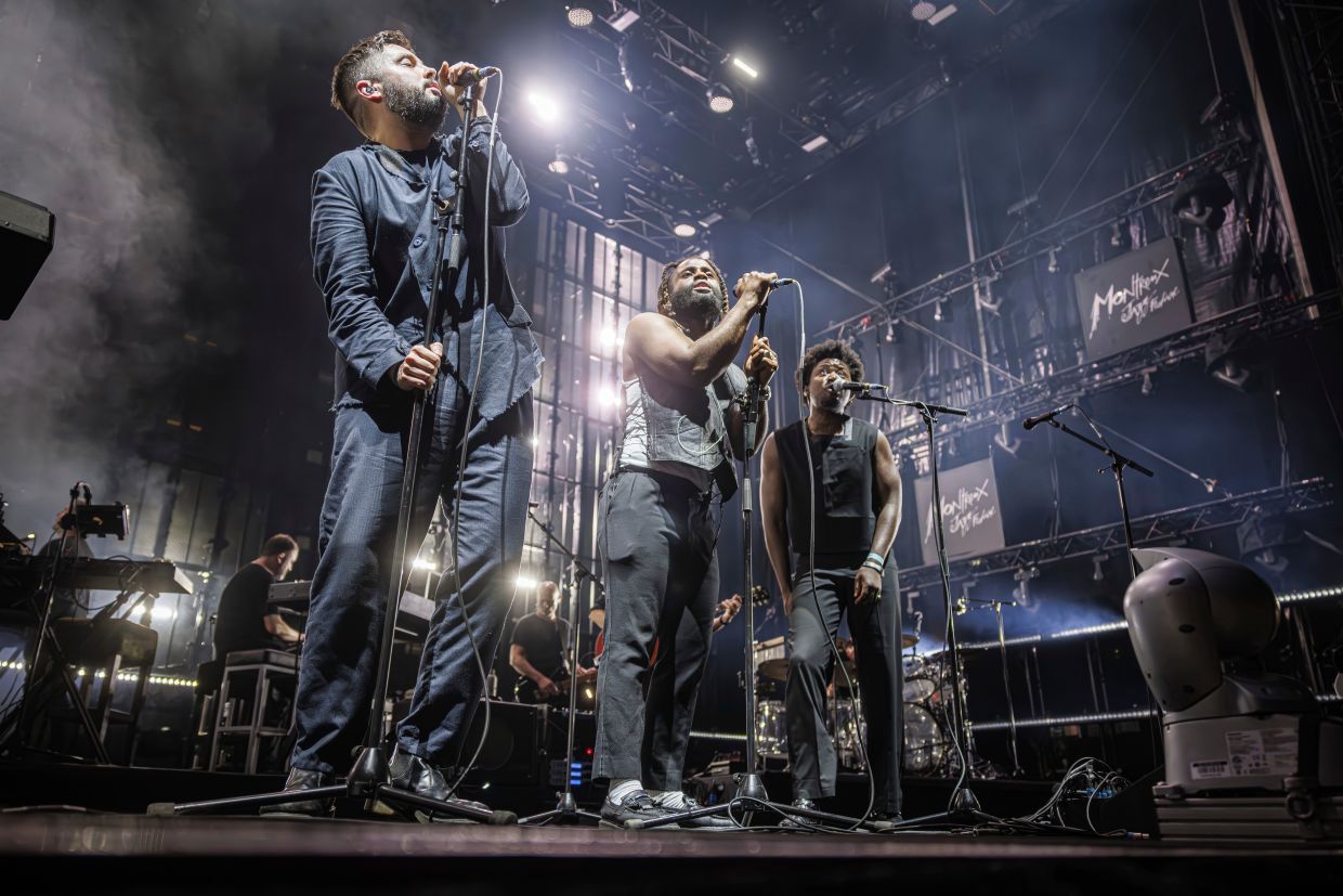 Massive Attack: Singapore Police Detained Band Members Over Palestinian Flag at Concert