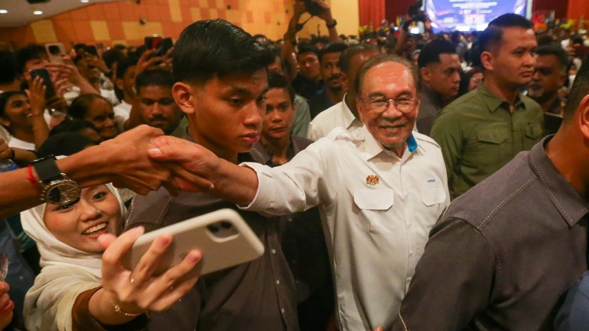 Anwar to Support Developing Nations at FIFA World Cup