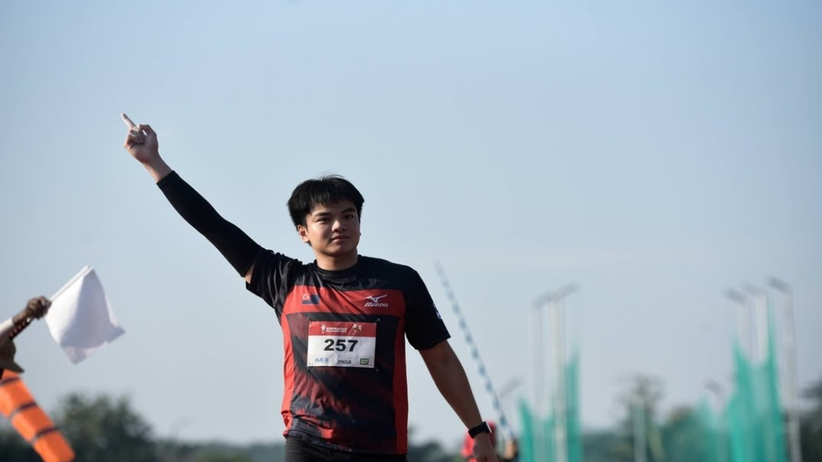 From Badminton Court to Javelin Glory: How a Teacher's Observation Launched Kai Le's Record-Breaking Career