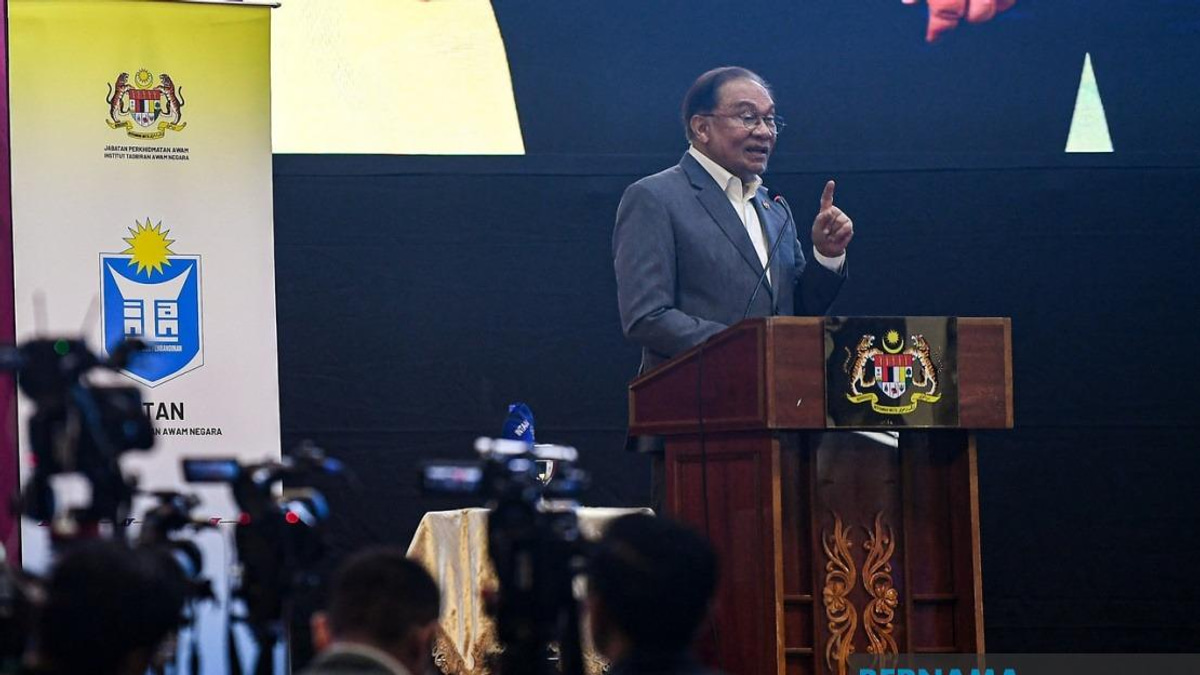 Malaysia Must Chart Own Development Path, Reject Western Models as Superior, Anwar Says