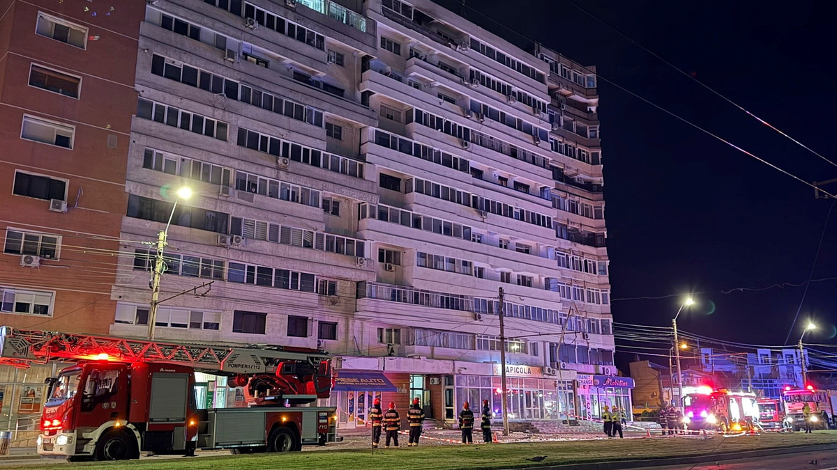 Drone Strikes Residential Building in Romanian City Near Ukraine Border, Two Hurt