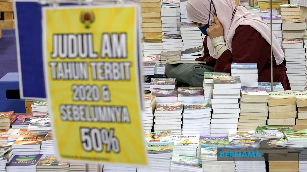 RM100 Book Vouchers Launched to Foster Reading Culture in Higher Education
