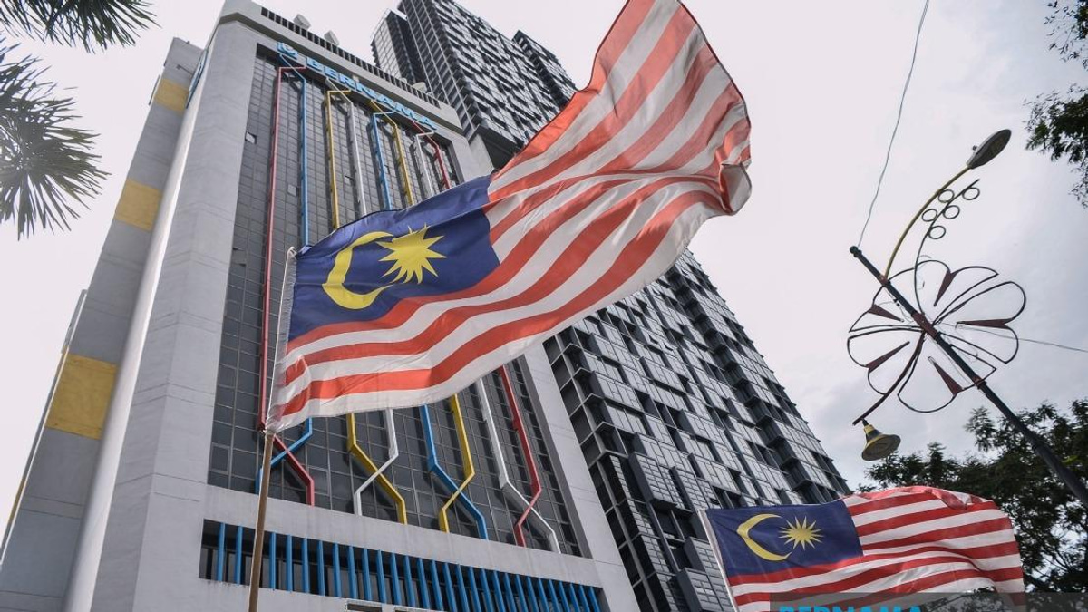 Malaysia's Ambassador to France Hails Bernama as Trusted National News Institution