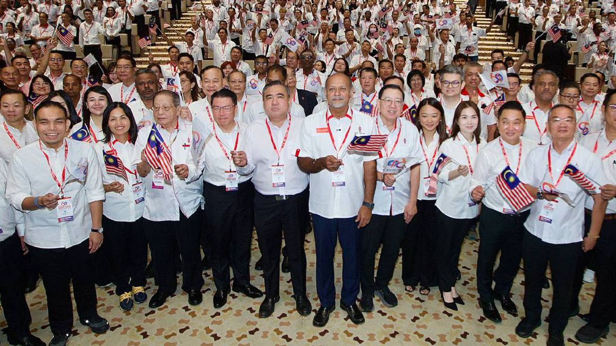 DAP Must Remain in Unity Government But Speak Out on Administrative Issues, Says Party Women's Chief