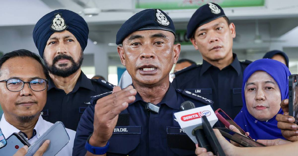 Dozen men detained after violent brawl erupts over parking dispute at Cheras shopping mall