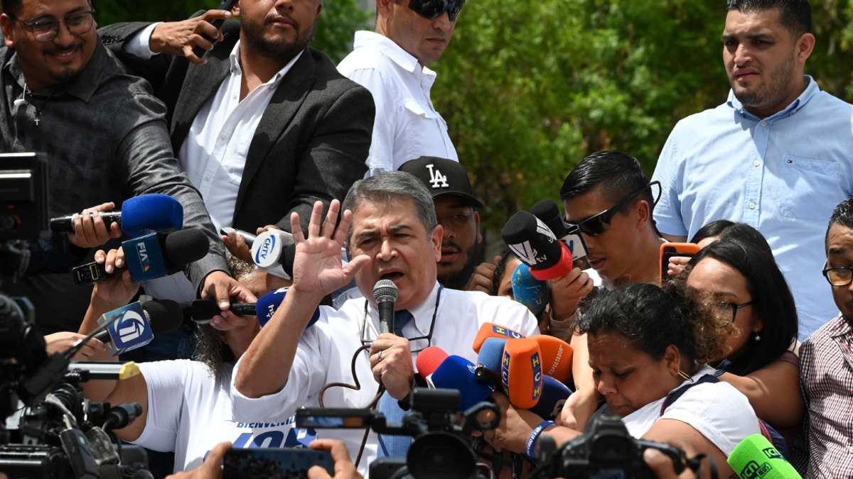 Honduras' Juan Orlando Hernández to Remain Free During Corruption Trial Despite Drug Trafficking History