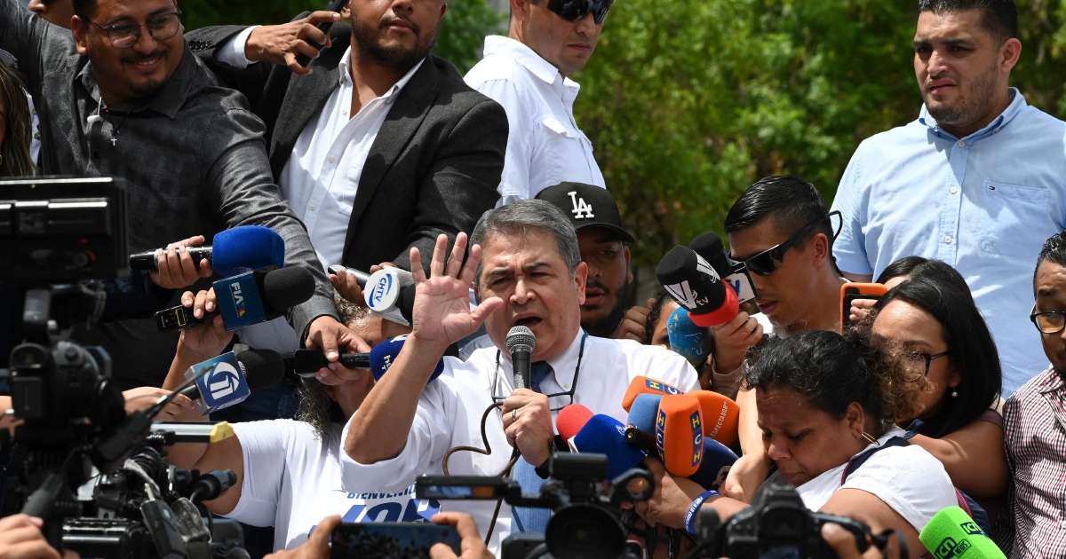 Honduras' Juan Orlando Hernández to Remain Free During Corruption Trial Despite Drug Trafficking History