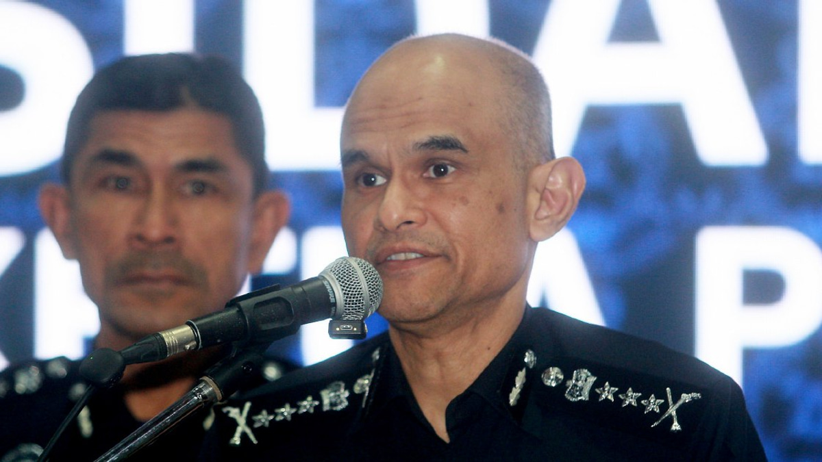 Police Uncover Sophisticated Scam Ring Posing as Foreign Officers; 40 Arrested in Selangor