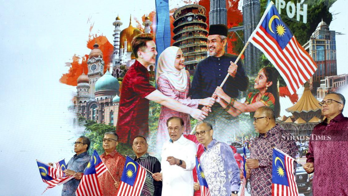 Anwar to clarify KWAP's controversial eFishery investment in upper house