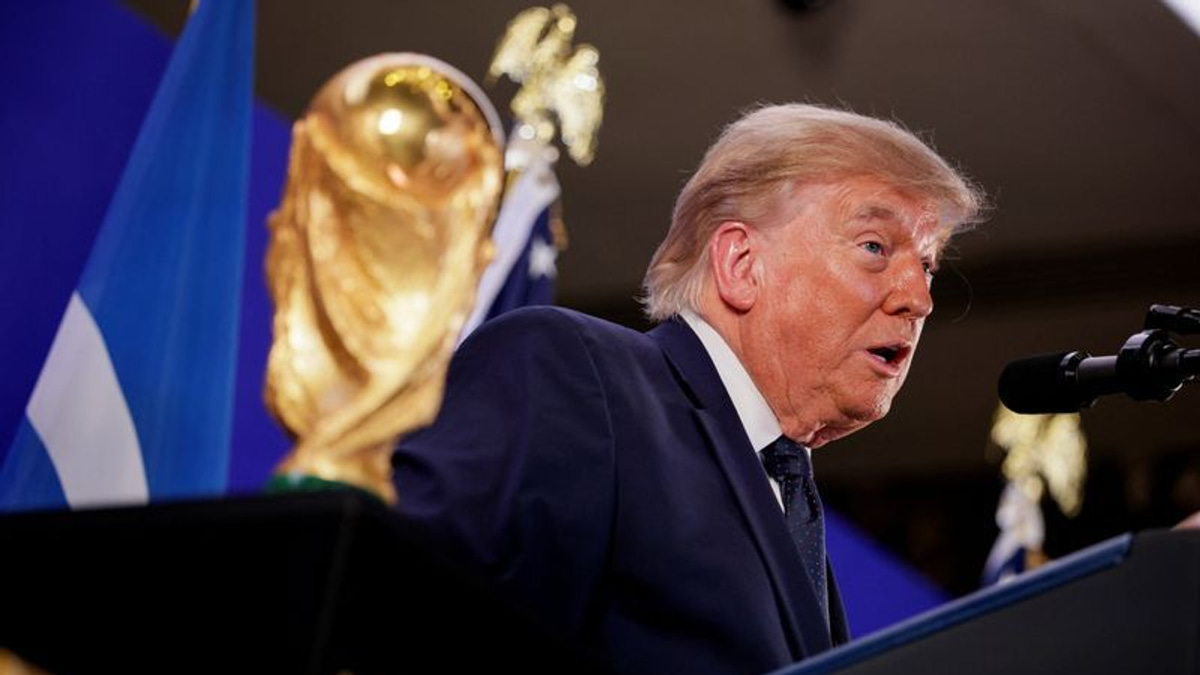 Trump's World Cup Finale: Football, Politics, and the 2038 Hosting Bid