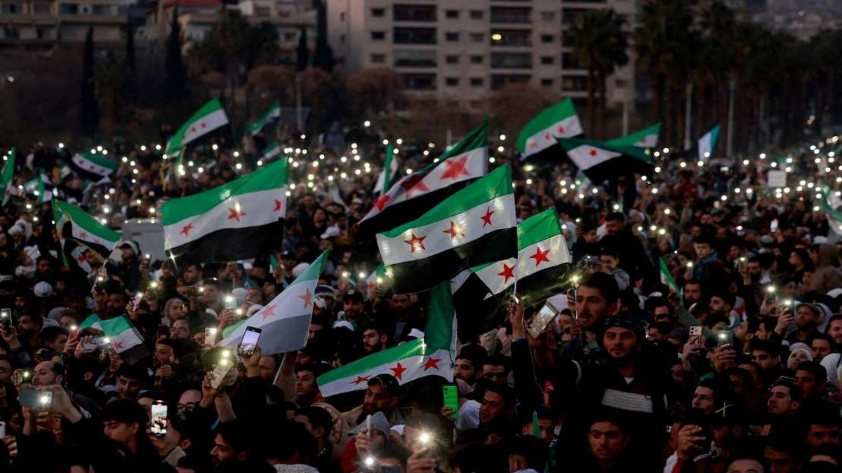 Israeli Artillery Strike Hits Southern Syria as Regional Tensions Persist