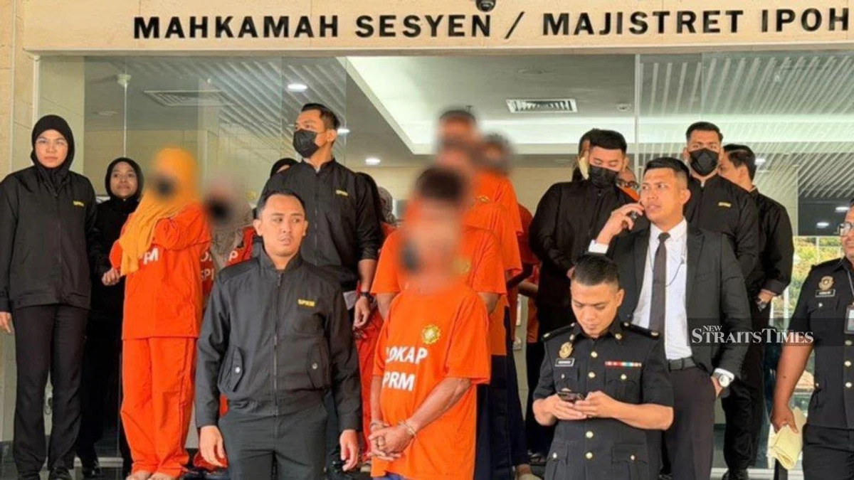 MACC Detains 13 Including Current and Former Agency Directors in RM2.5 Million Bribery Probe