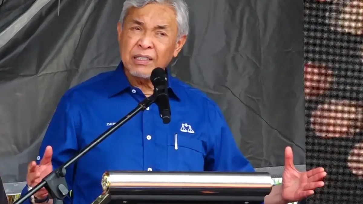 Zahid Dismisses Puad's Johor Election Commentary, Urges Party Focus