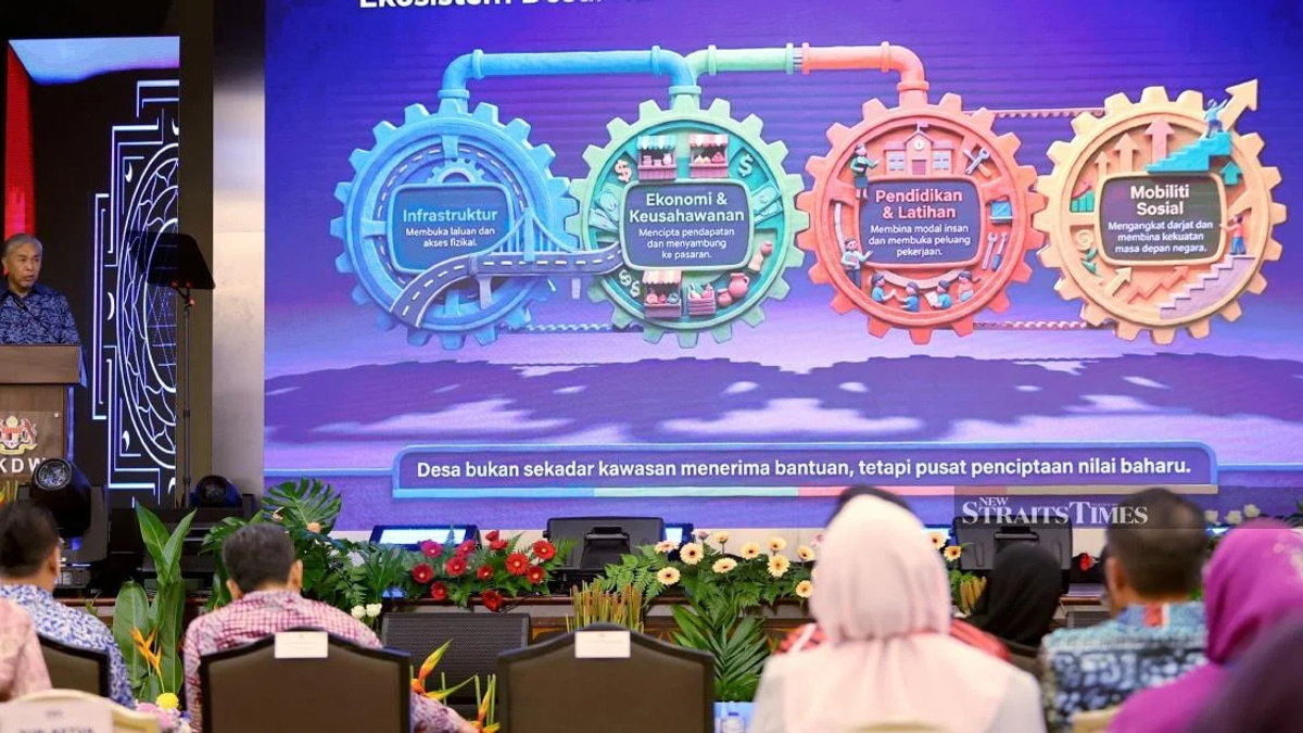 Zahid Urges Focus on Impact Over Paperwork in Government Service