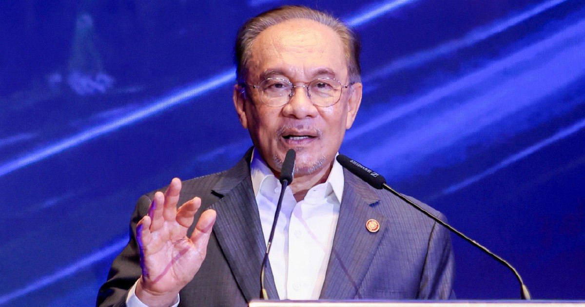 Prime Minister Anwar Ibrahim Undergoes Medical Checks and Observation