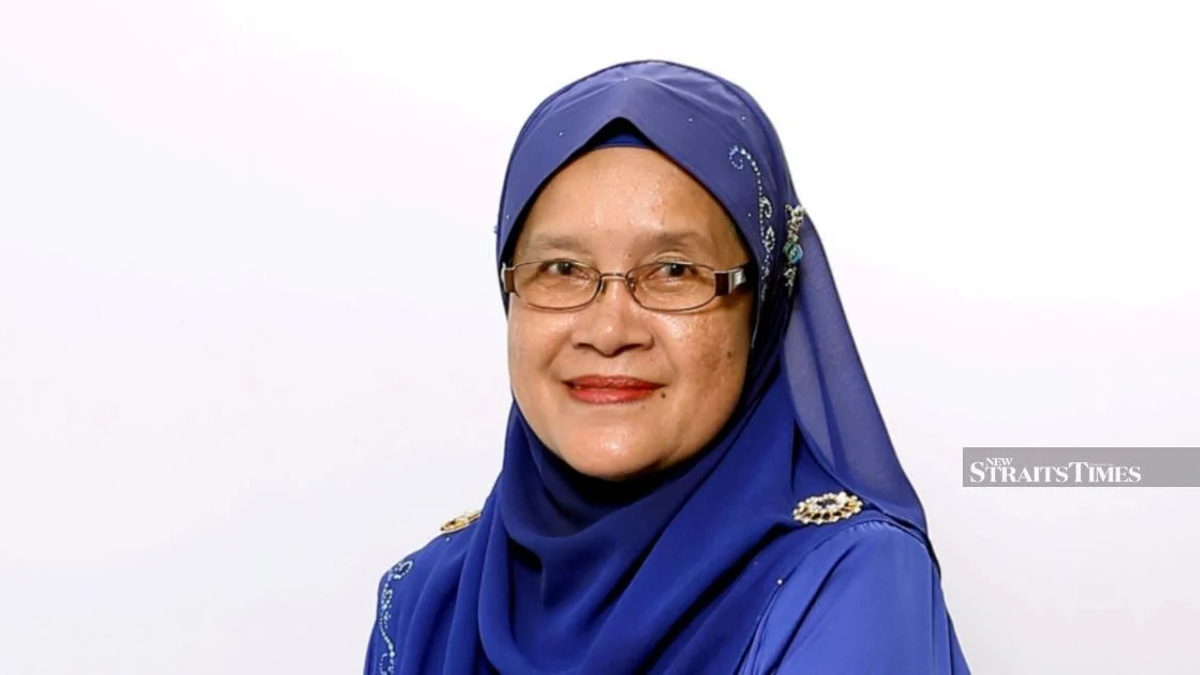 Ex-Endau assemblyman Alwiyah Talib leaves Bersatu to return to Umno