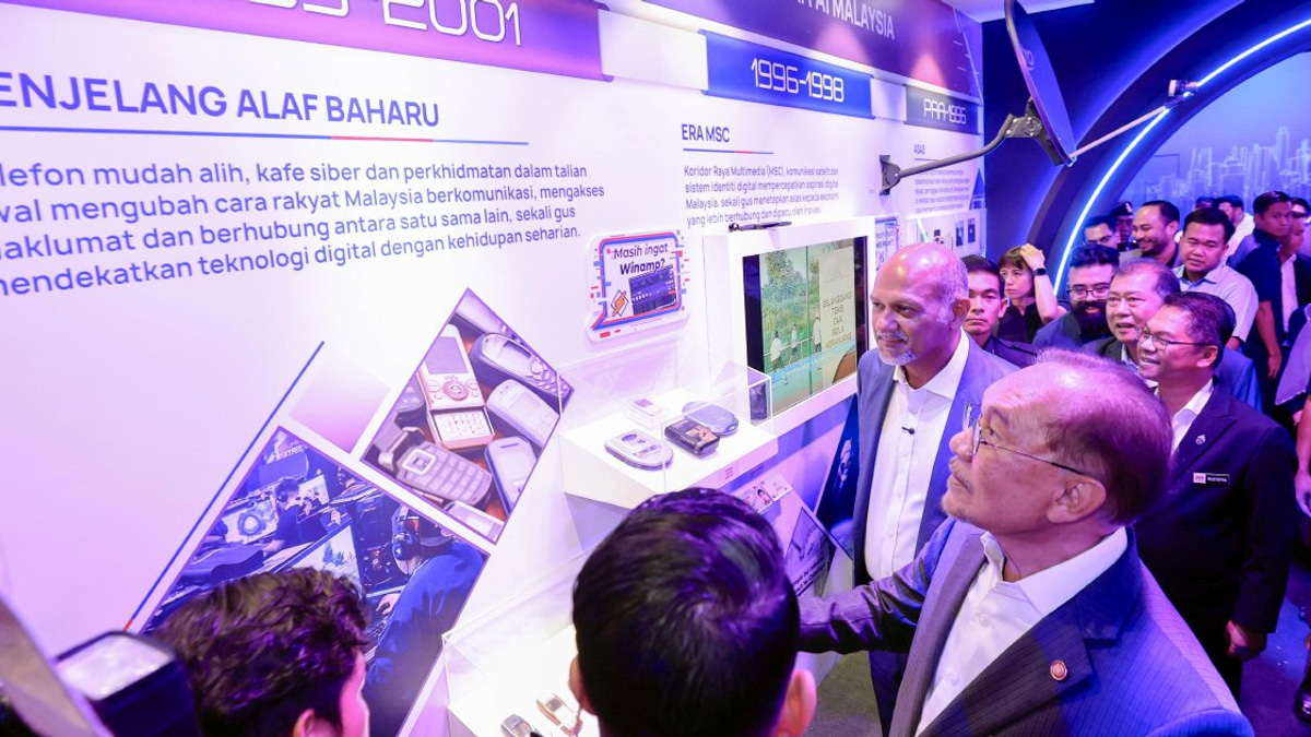Anwar: Malaysia's AI Ambitions Must Bridge, Not Widen, Digital Divide