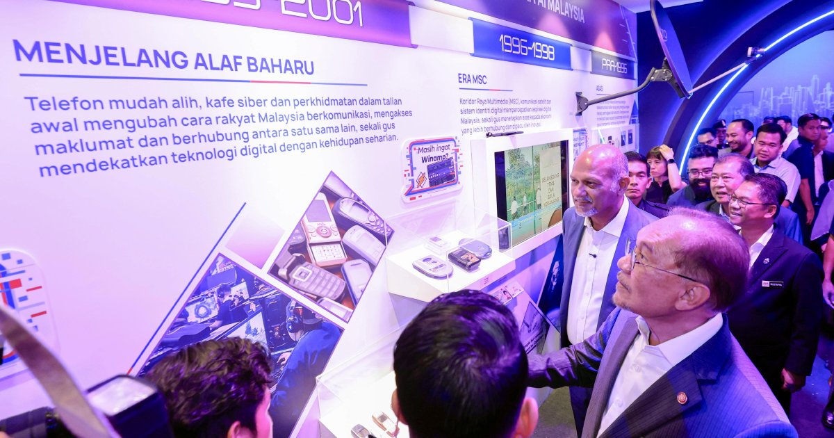 Anwar: Malaysia's AI Ambitions Must Bridge, Not Widen, Digital Divide
