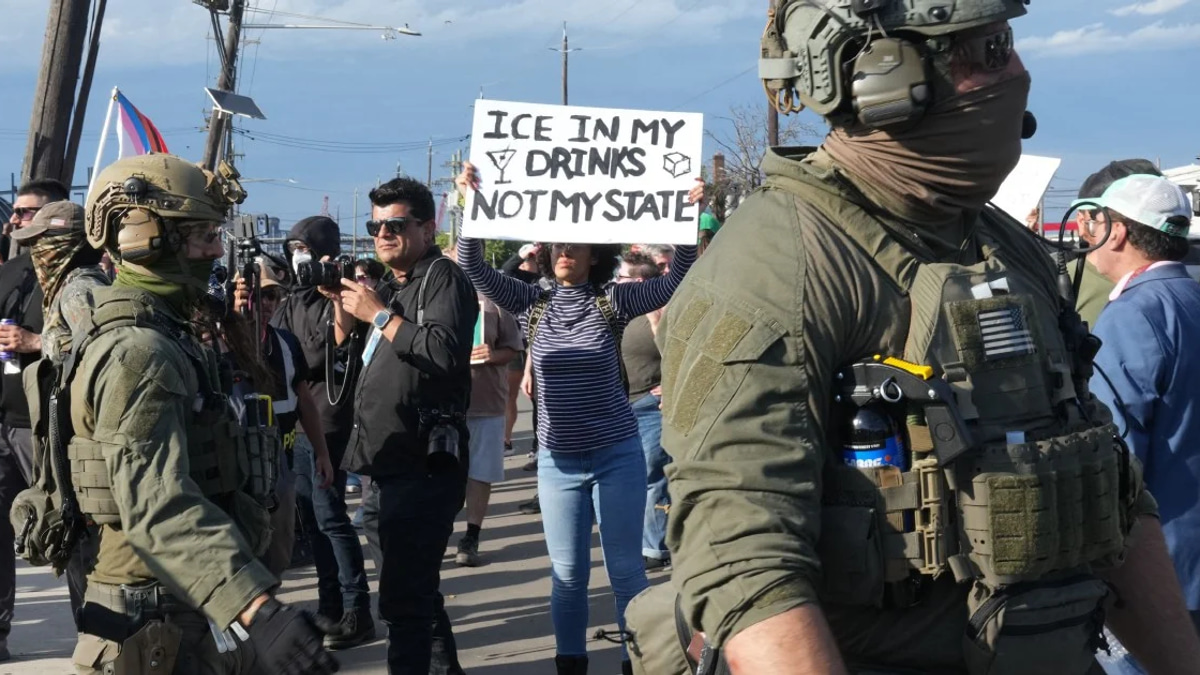 Nine arrested in clashes outside US immigration detention centre in New Jersey