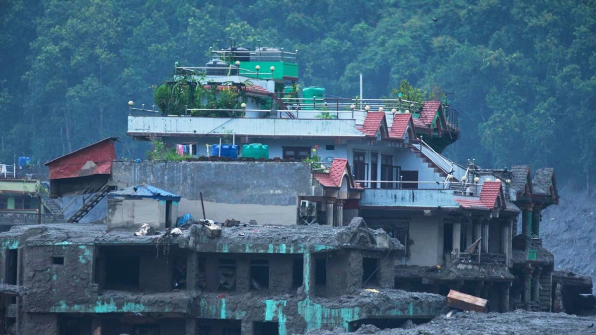 Singapore Mobilises Support for Citizens Caught in Nepal Flood Disaster