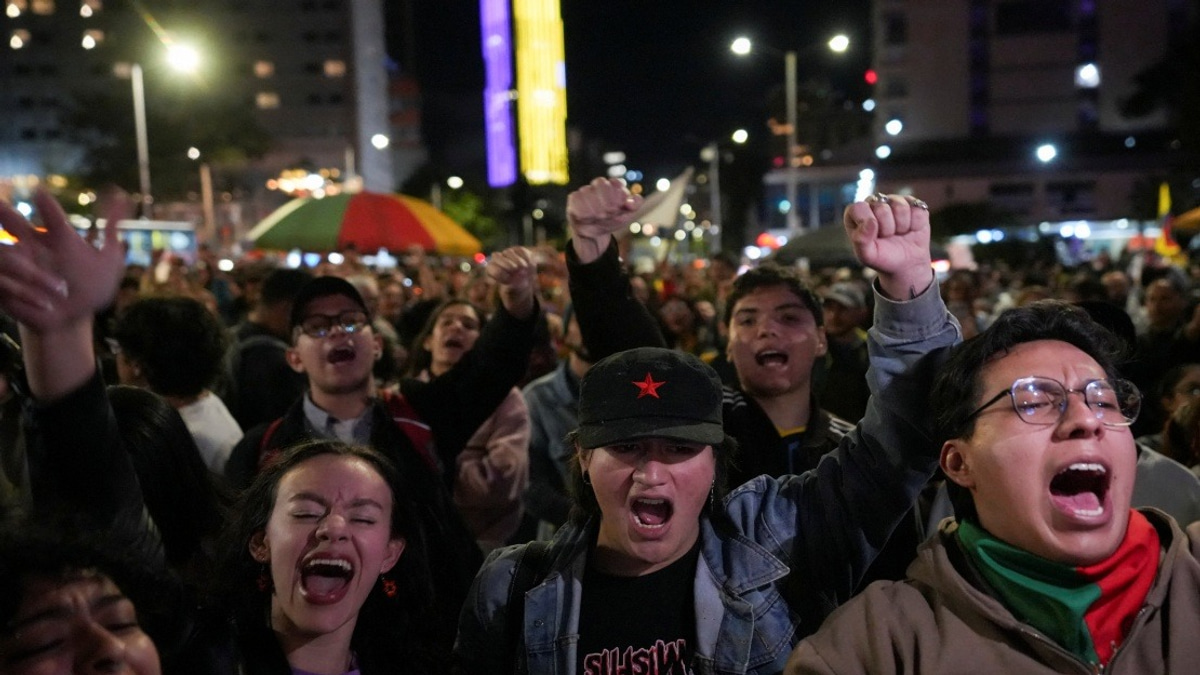 Colombia's Presidential Race Advances to Runoff Vote