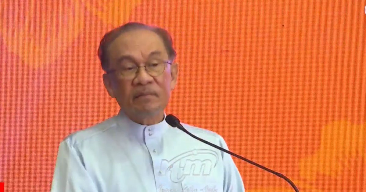 Anwar Pledges Stern Action Against Tabung Haji and Felda Wrongdoing Regardless of Ethnicity