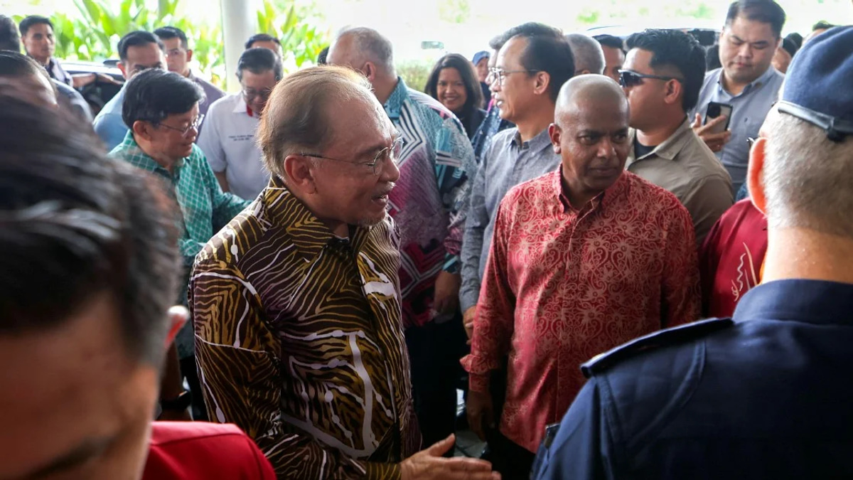 Anwar Celebrates Petronas' Turkmenistan Gas Fields Win as Major Energy Security Win