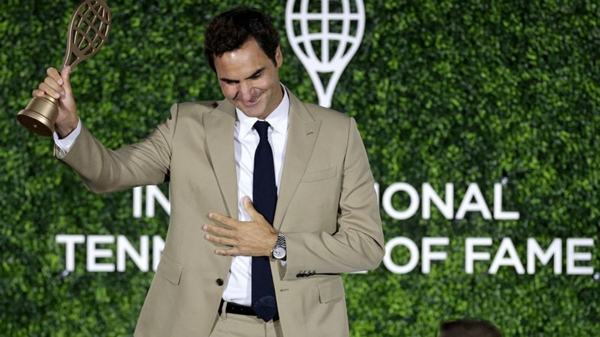 Federer Inducted into Tennis Hall of Fame, Calls Sport His 'Love Letter'