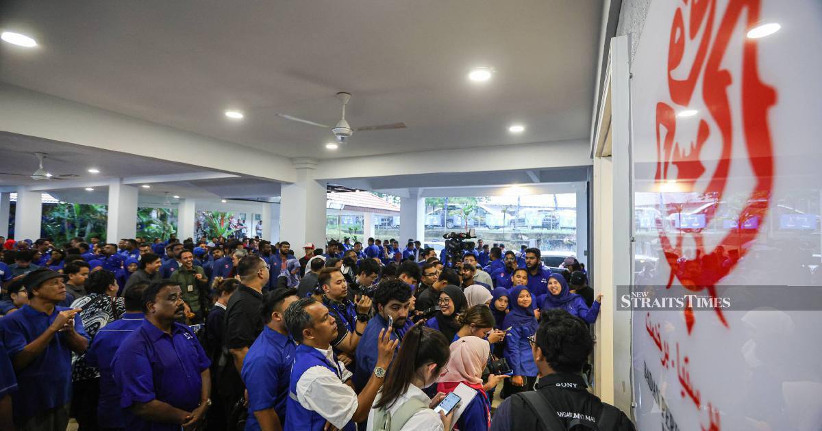 Johor's Political Stage Set as Barisan Nasional Prepares to Name Election Slate