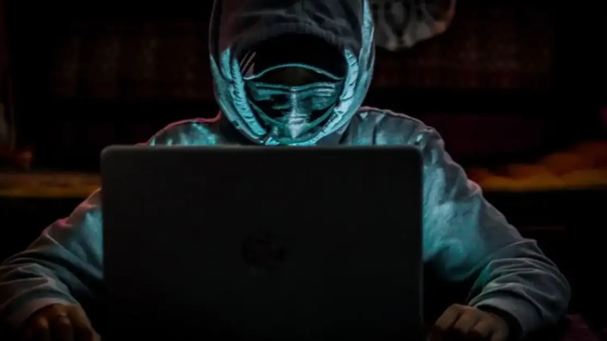 Malaysia's New Cybercrimes Bill Grants Authorities Broad Data Access Powers