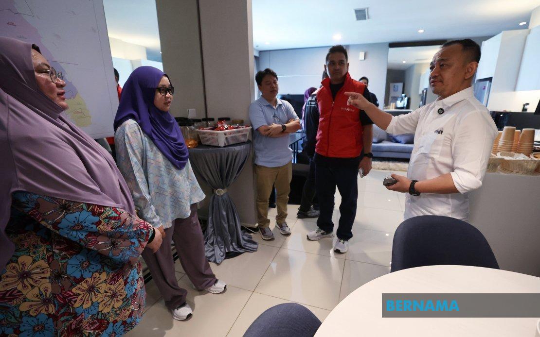 Maszlee Malik Pledges Digital Tools To Streamline Constituent Services In Puteri Wangsa Campaign